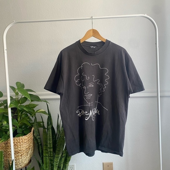 Vintage 1993 Bette Middler on Tour Black Graphic T Shirt - Picture 4 of 6